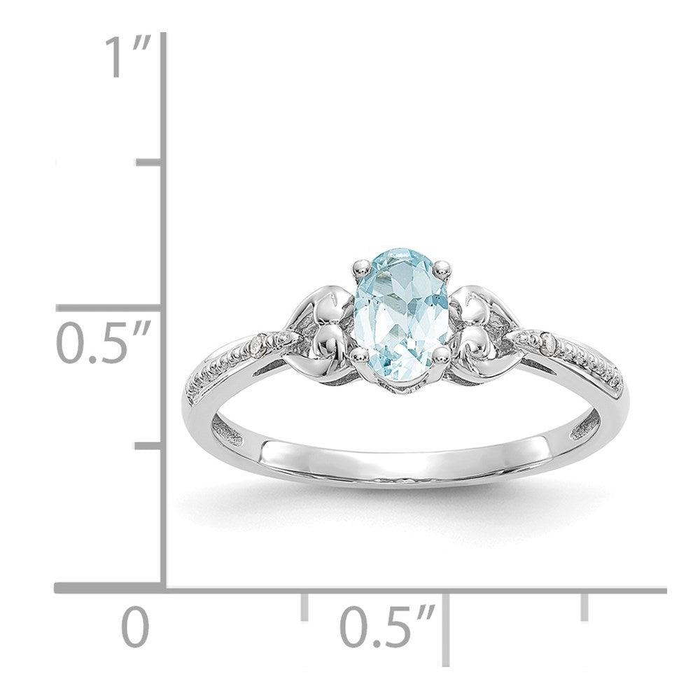 10k White Gold Aquamarine and Diamond Ring