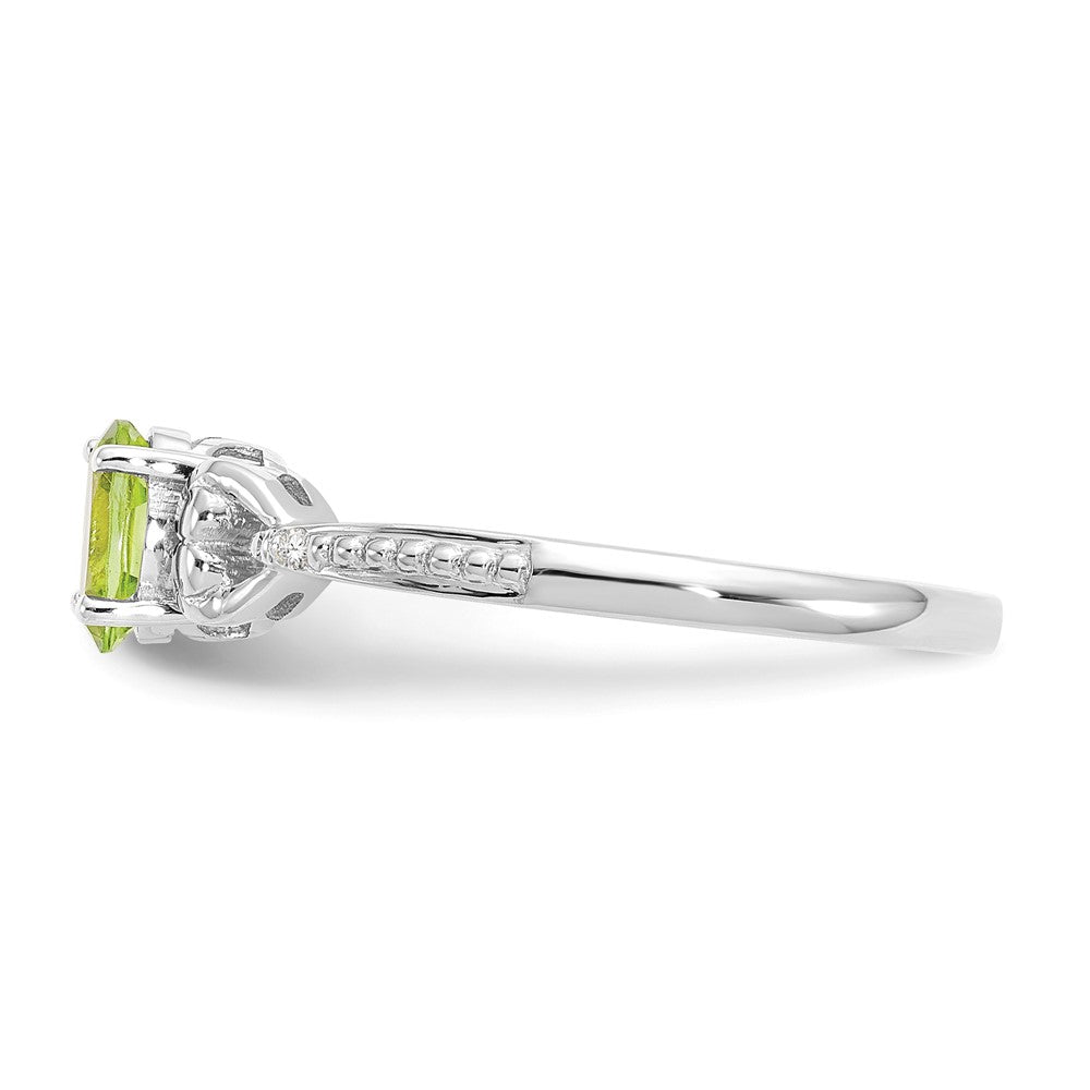 10k White Gold Peridot and Diamond Ring