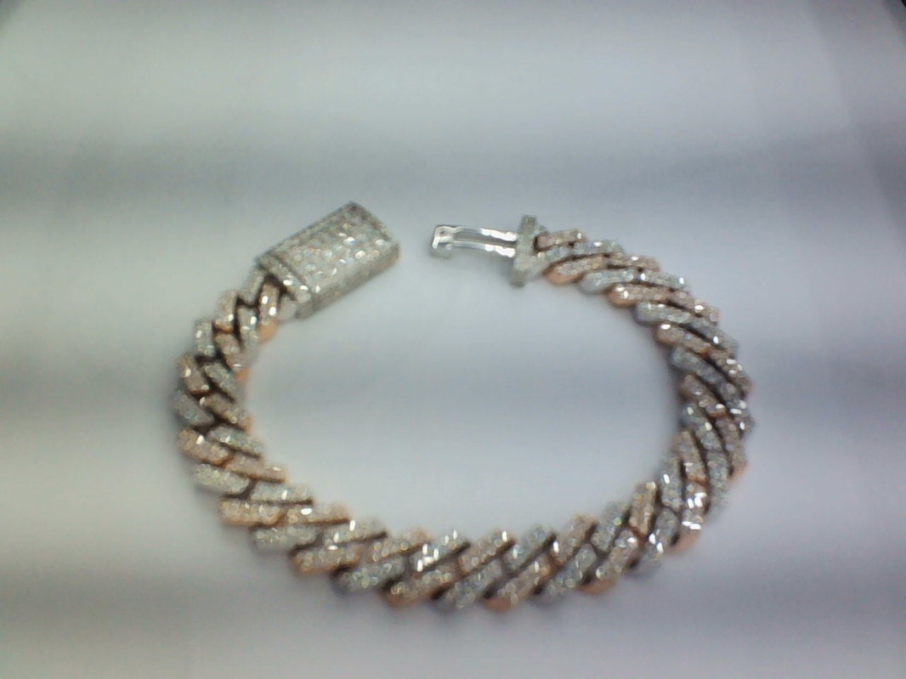 10K White & Pinkspl Price  7.08-7.69Ct D-Bracelet