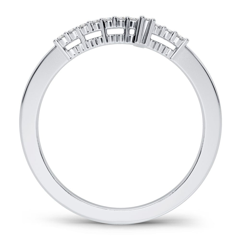 14K White Gold Magnifcnet 0.11Ct Diamond Ring