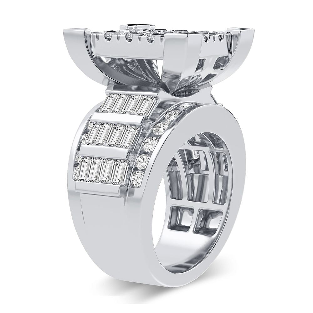 10K White Gold Dazzling 3.90Ct Diamond Ring