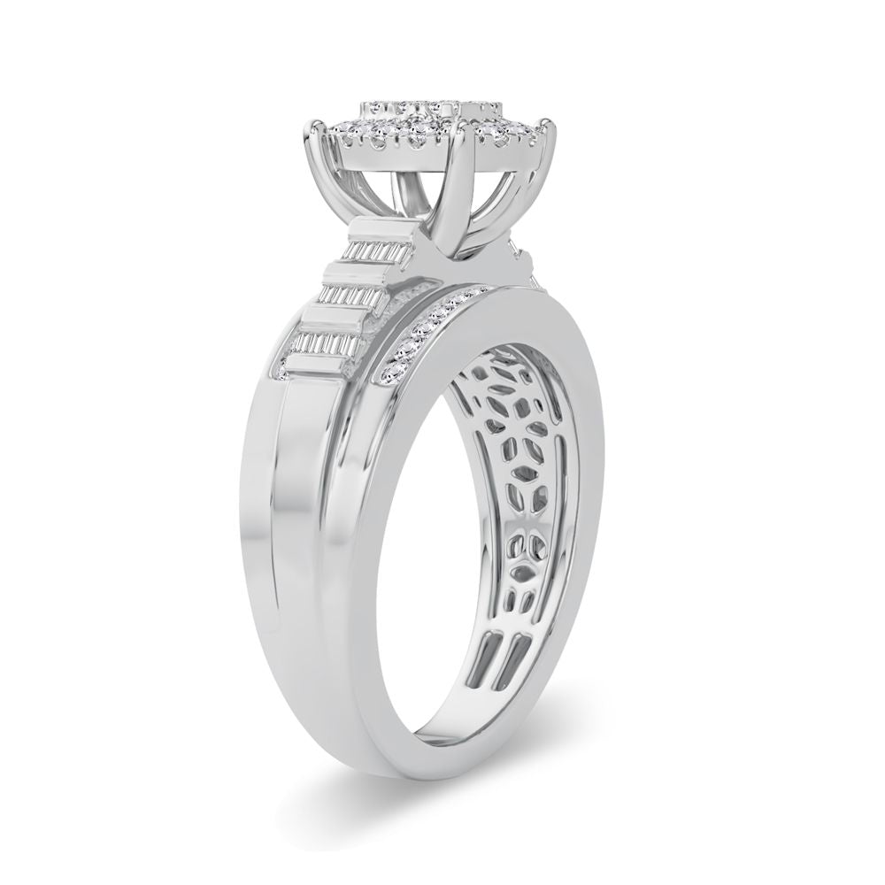 10K White Gold Magnifcnet 0.50Ct Diamond Ring