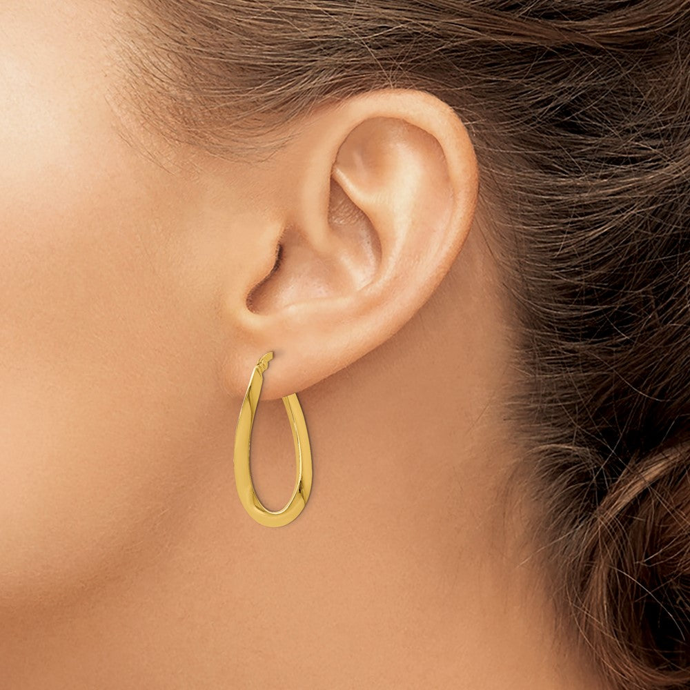 14K Polished Oval Hoop Earrings