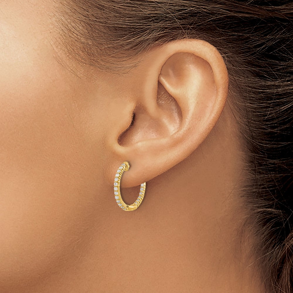 14ky Oro Spotlight Lab Grown Dia. SI+, H+, In and Out Hinged Hoop Earrings