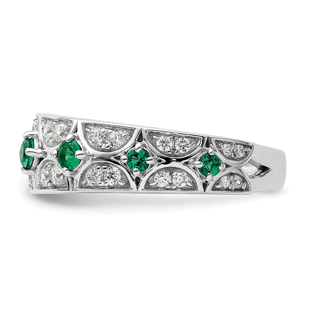 14K White Gold Lab Grown Diamond VS/SI FGH & Cr Emerald Ring