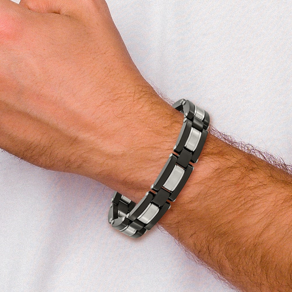 Stainless Steel Brushed and Polished Black IP-plated 8in Bracelet