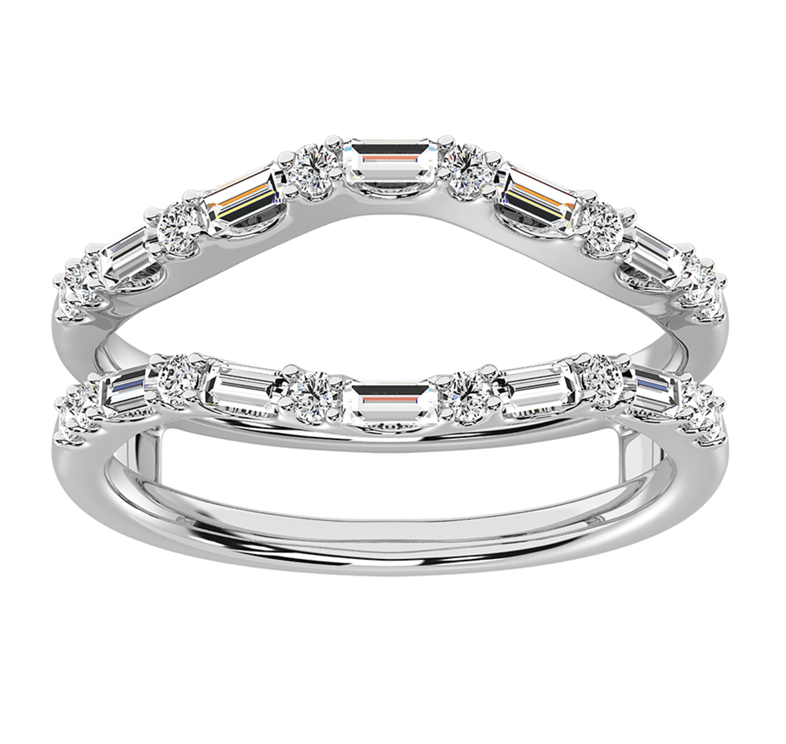 14K White Gold 3/8 Ct.Tw. Diamond Round and Baguette Set Guard Ring