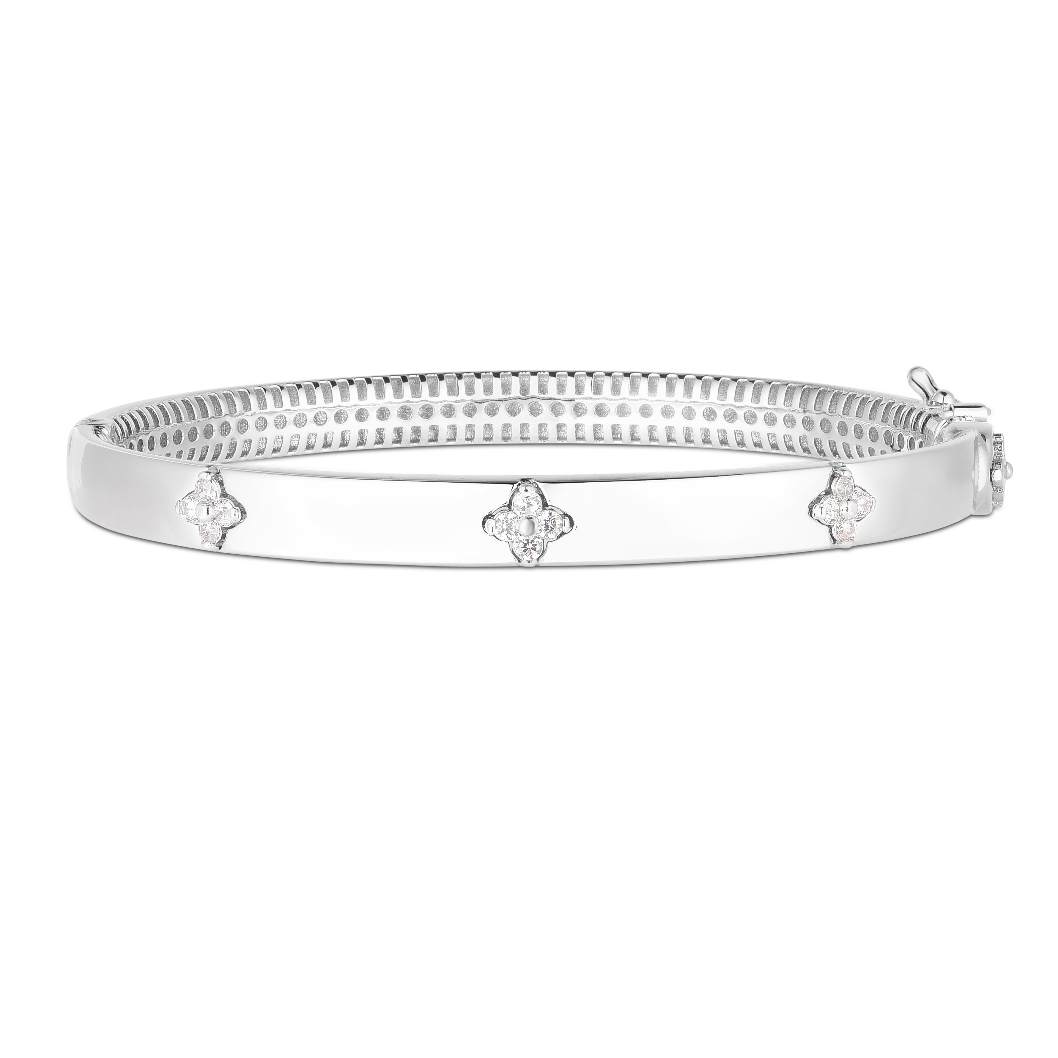 14K White Gold Trilogy .30ct Diamond Clover 7" Bracelet with Push Clasp (with Figure 8).