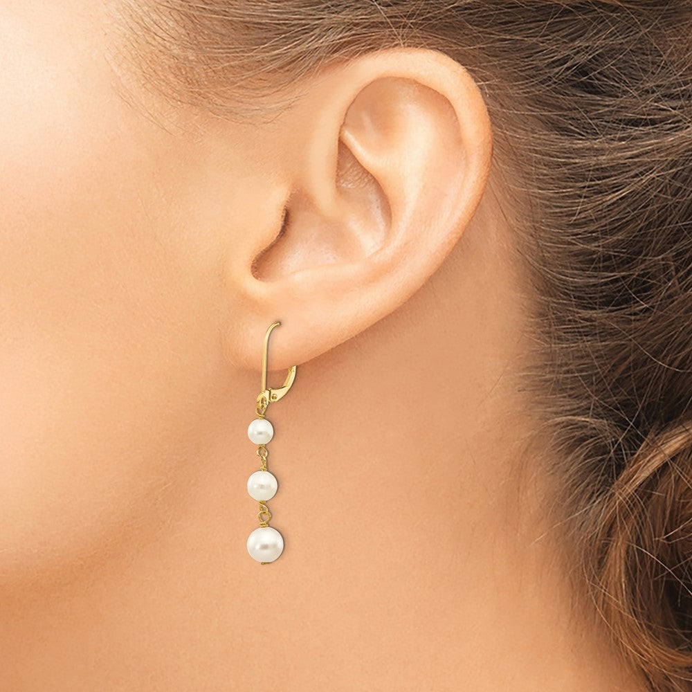 14k 4-6mm White Semi-round FW Cultured Pearl Graduated Leverback Earrings